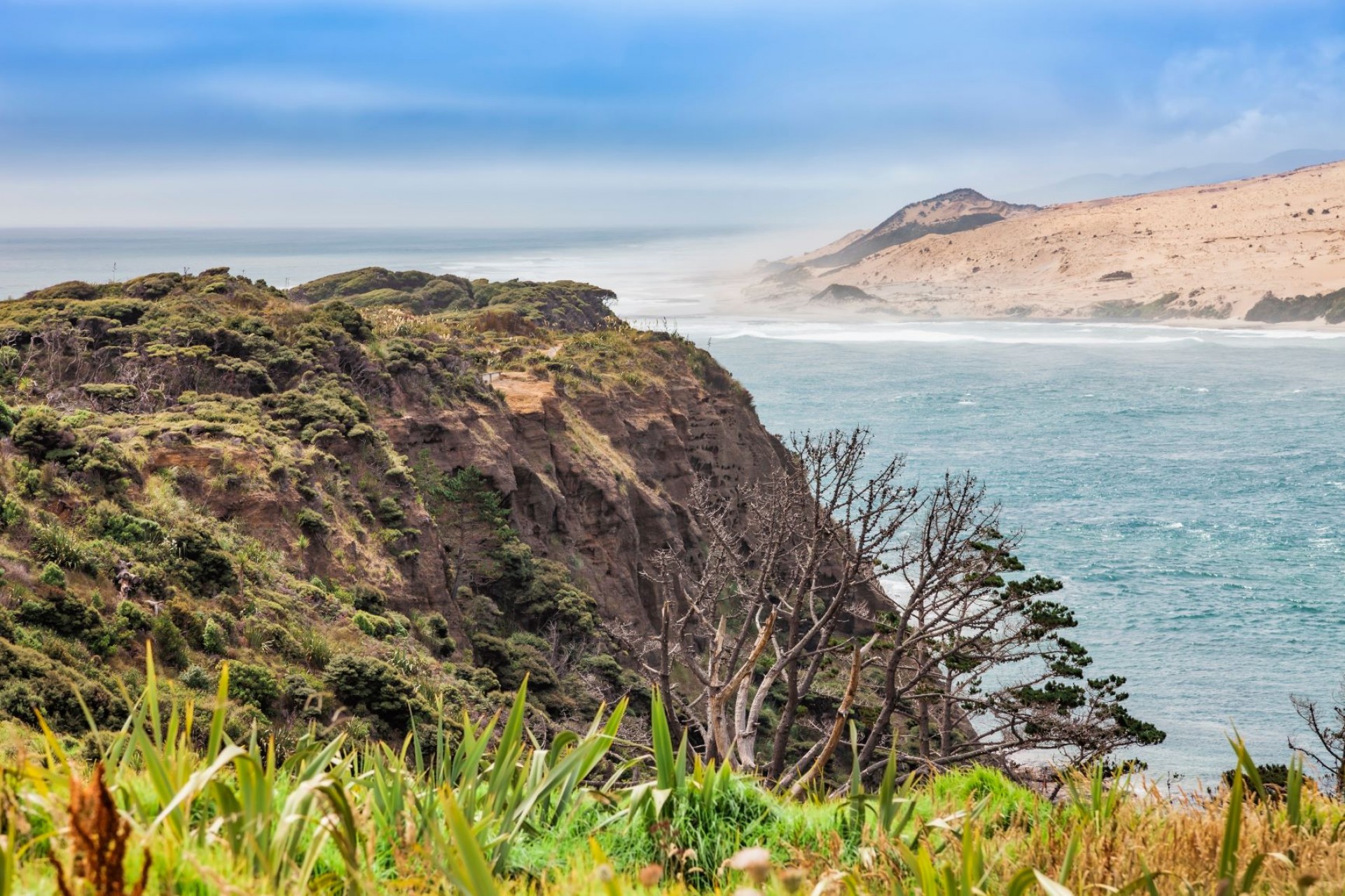 Bay of Islands  - Island paradise of golden, sandy beaches & charming towns