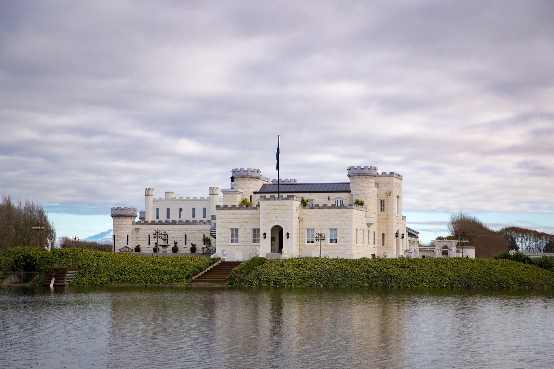 Dunedin's Stay and Play, Heritage Homes & Castles.