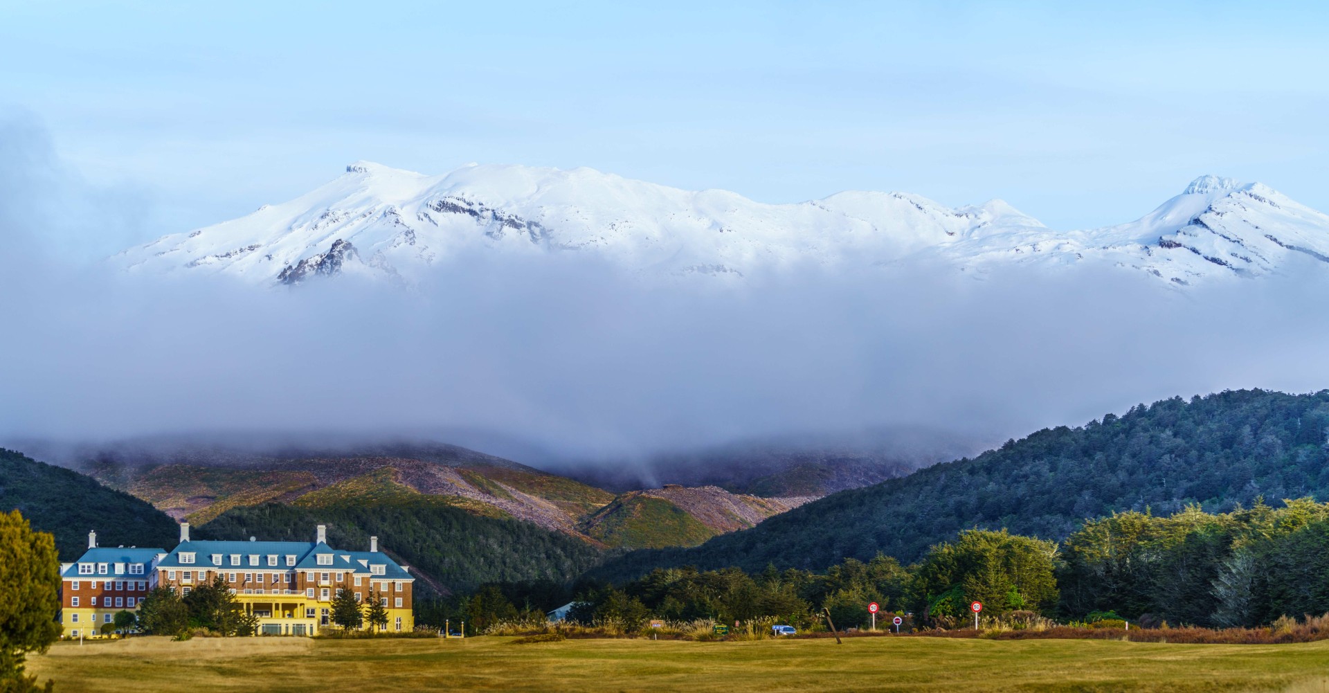 Rail Raurimu Spiral, Charming Ohakune & Huka Falls River Cruise